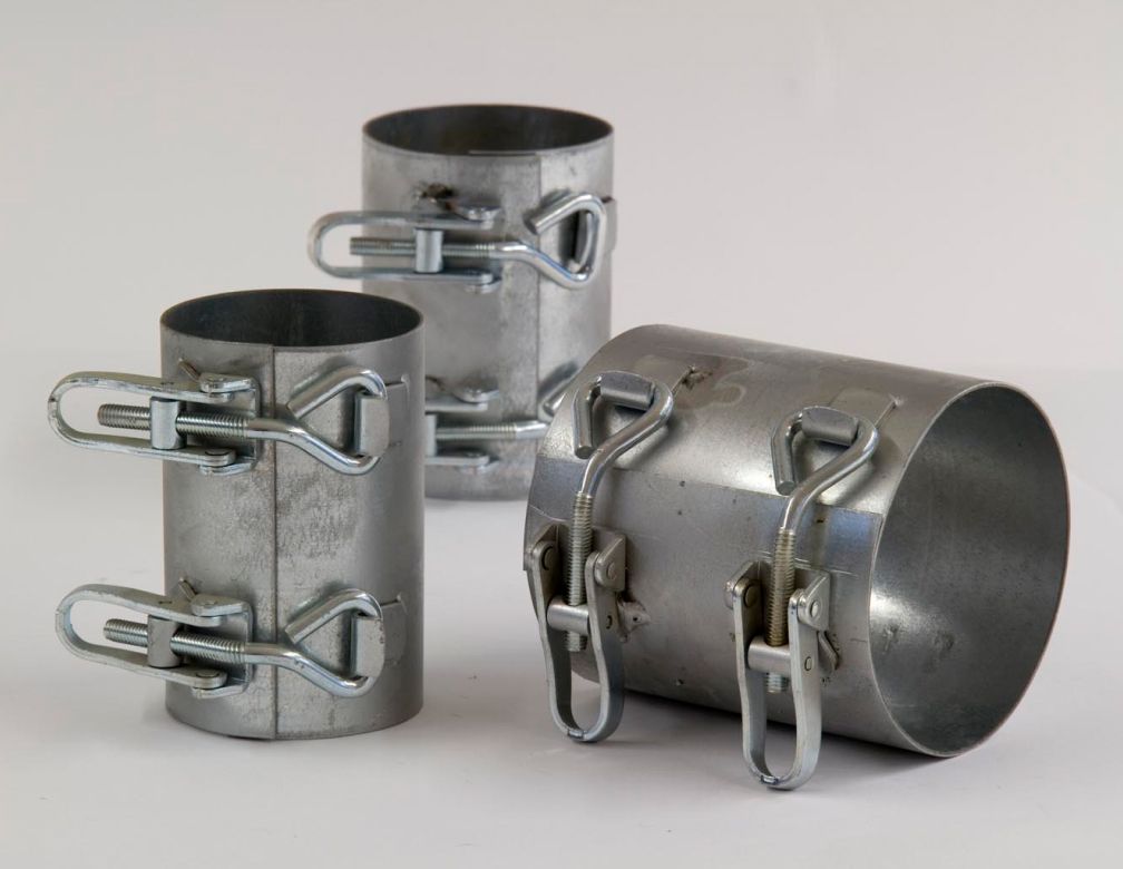 Connecting parts for pneumatic conveying pipes